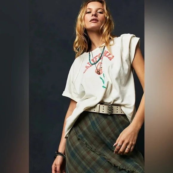 NWOT We The Free State Flower Tee - Picture 1 of 6